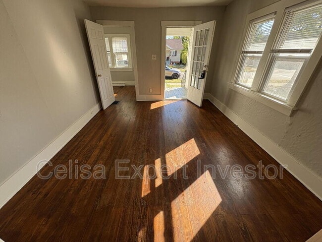 Building Photo - 4230 Buell Dr