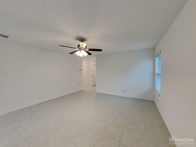 Foto del edificio - 812 Odlozil Ln