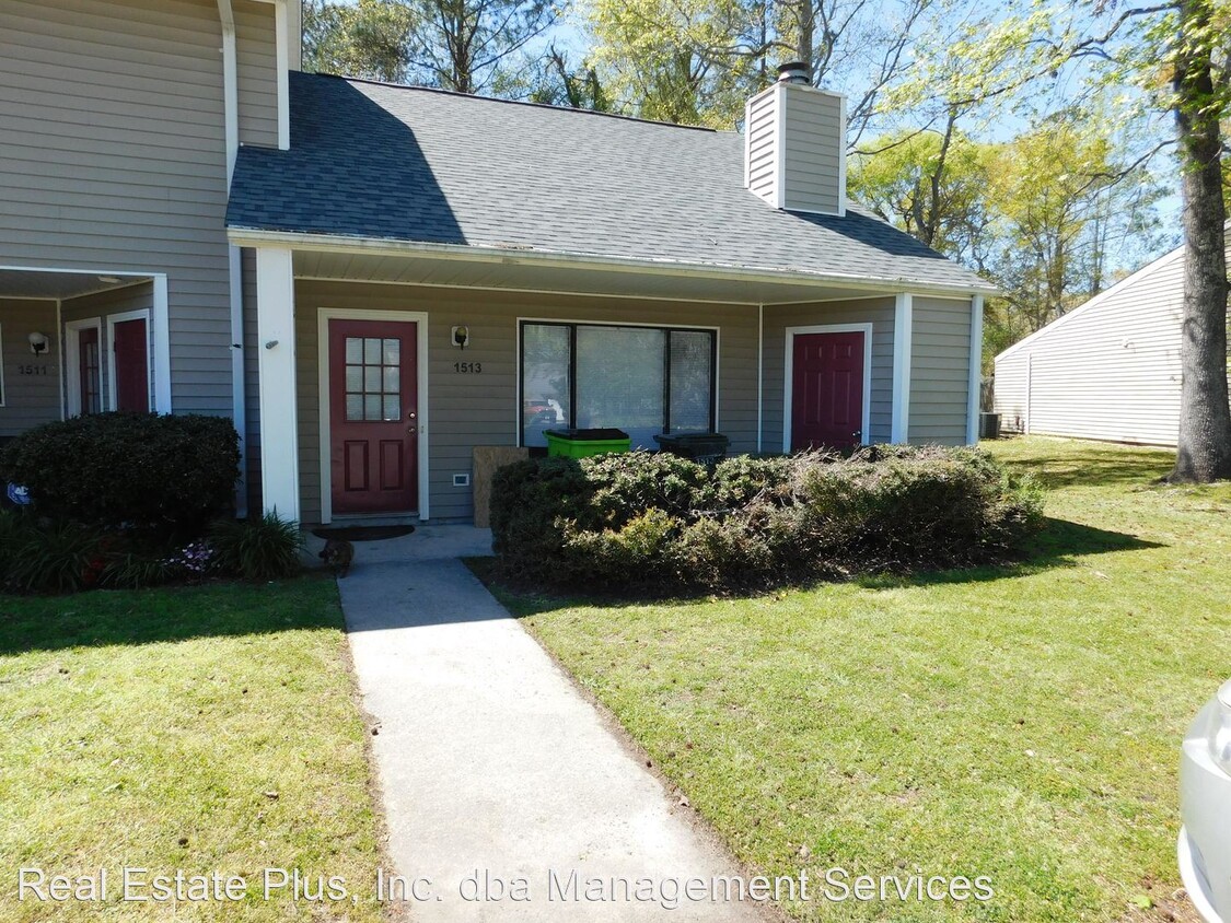 Primary Photo - 2 br, 1 bath House - 1513 College Way