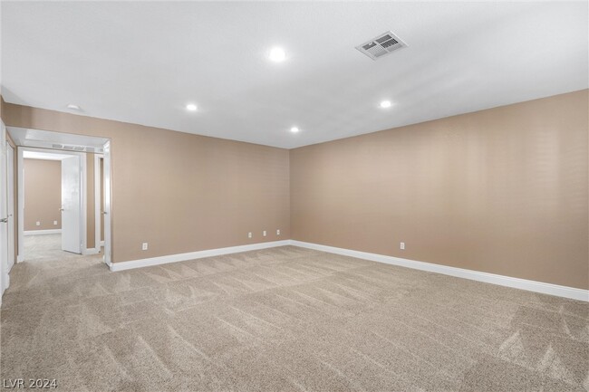 Building Photo - 8410 Eldora Ave