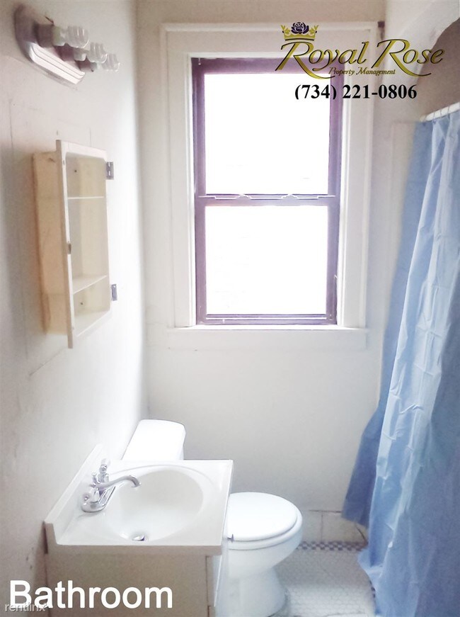Building Photo - 5922 Lakepointe St