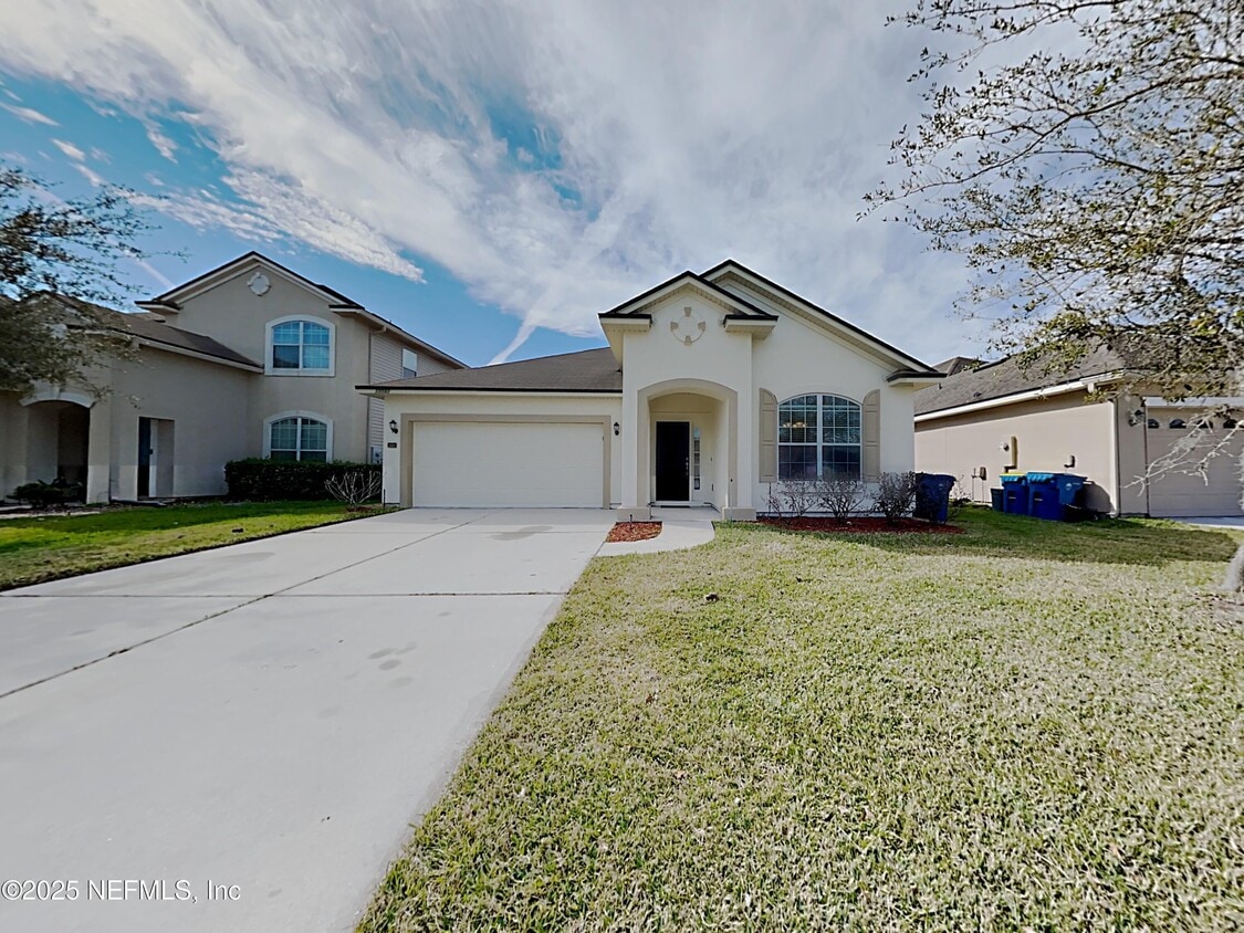 Primary Photo - 15582 Turkoman Cir