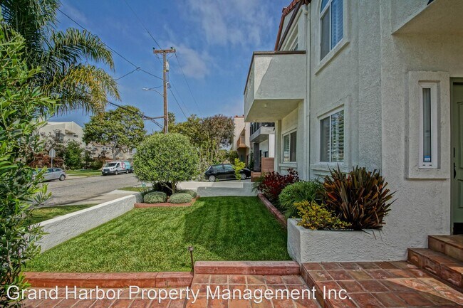 Building Photo - 4 br, 2.5 bath House - 202 N Juanita Avenu...