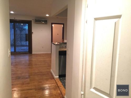 Building Photo - 26 W 95th St