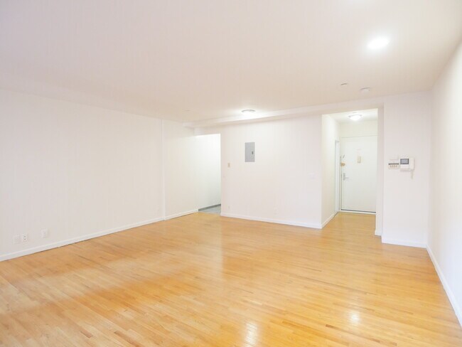 Interior Photo - 66 Second Avenue