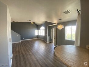 Building Photo - 1028 Allure Dr