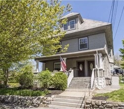 Building Photo - 413 Highland St