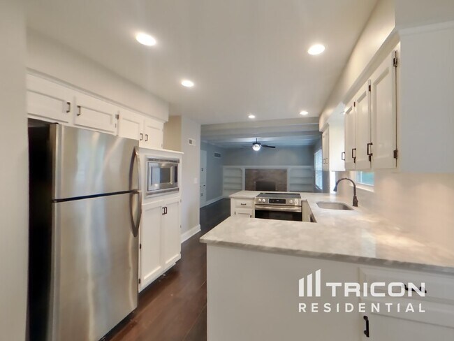 Foto del edificio - 15924 W 149th Terrace