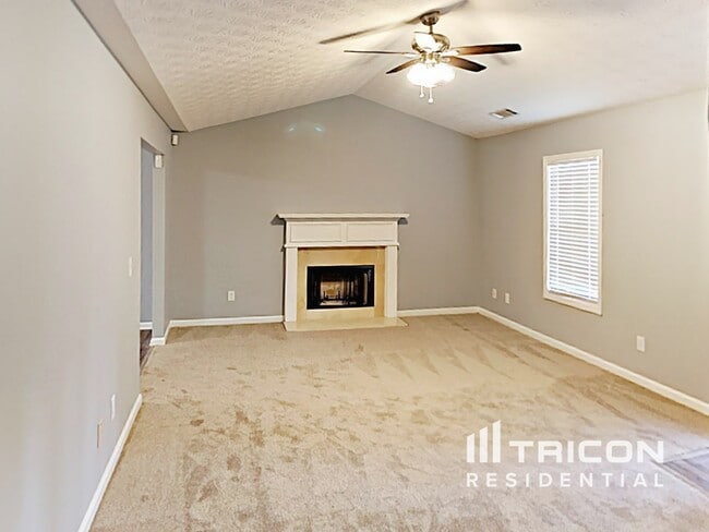 Foto del edificio - 140 Oak Meadows Dr