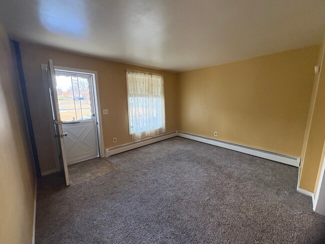 Building Photo - 23 Saint David St