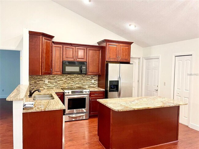 Building Photo - 957 Southridge Trail