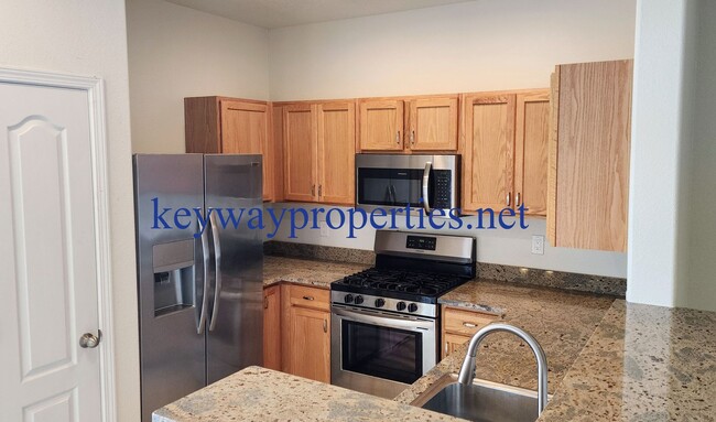 Building Photo - Cabezon Community 2bed Townhome