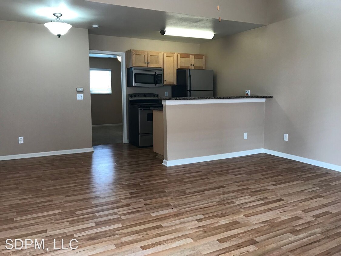 Primary Photo - 3030 C St