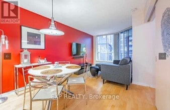Building Photo - 228-228 Queens Quay W