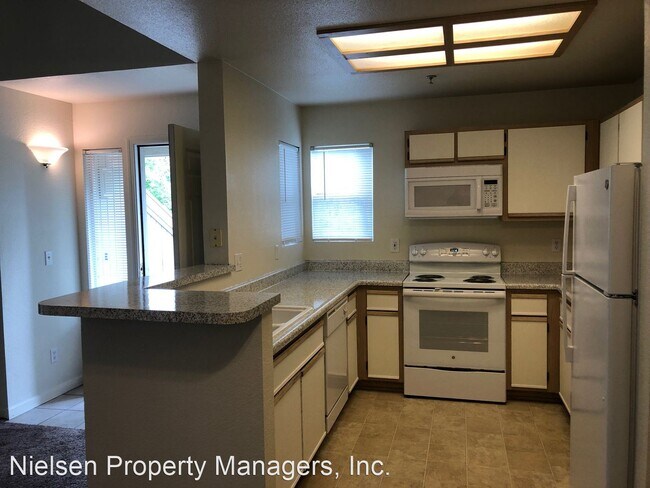 Foto del edificio - 3836 Annadale Ln