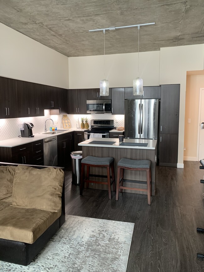 Kitchen 2 - 800 N Central Ave