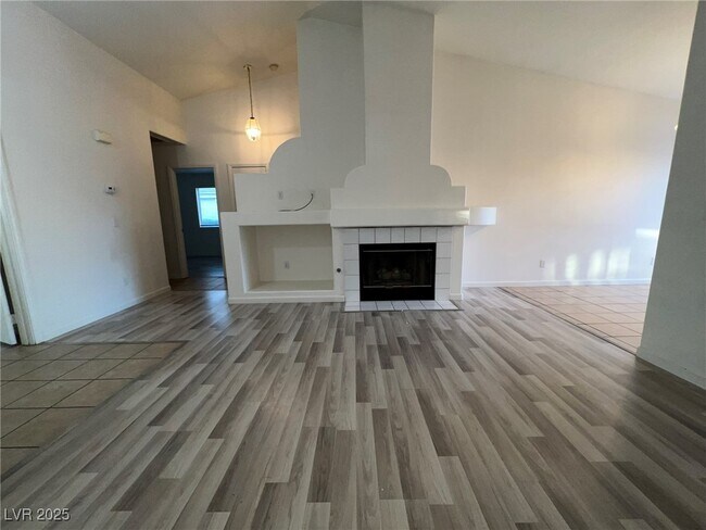 Foto del edificio - 1708 Eagle Peak Way