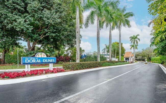 Foto del edificio - 4725 NW 103rd Ct