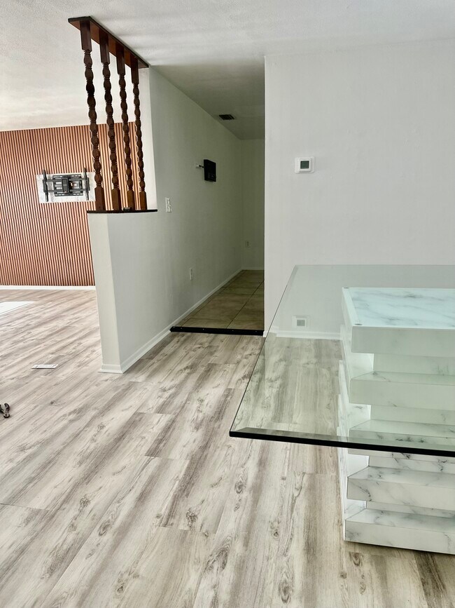 Foto del edificio - 11010 Tamarix Ave