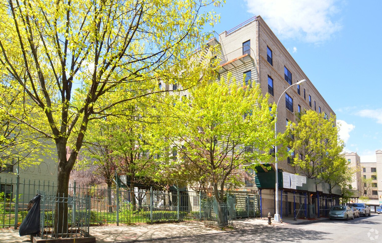 Building Photo - 1656 Dr Martin L King Jr Blvd
