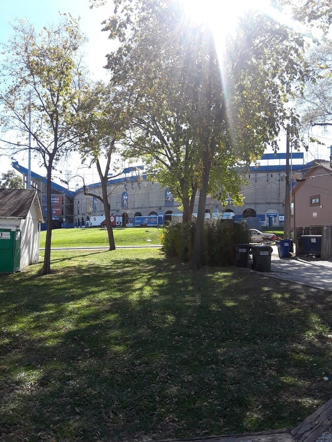 Foto del edificio - 1021 Illinois St