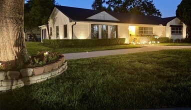 Building Photo - 5666 Overbrook Ln