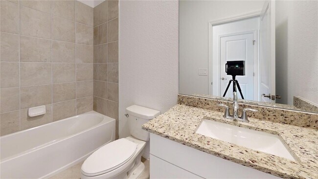 Foto del edificio - 1476 Saddlewood Cir