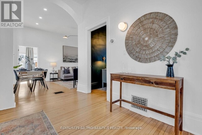 Photo du bâtiment - 385 George St