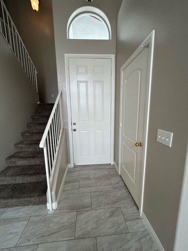 Foto del edificio - A Beautiful Town Home around the Spring Va...