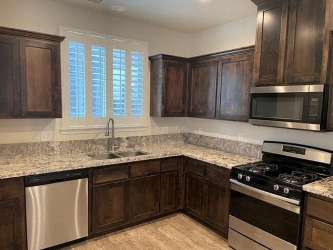 Building Photo - 3483 E Eaton Rd