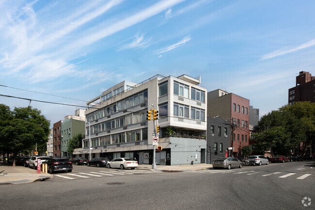 Building Photo - 508 Humboldt St