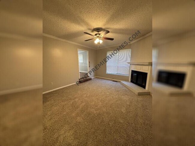 Building Photo - 500 Springwood Dr