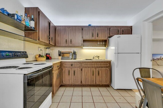 Foto del edificio - 1230 SW 22nd Terrace