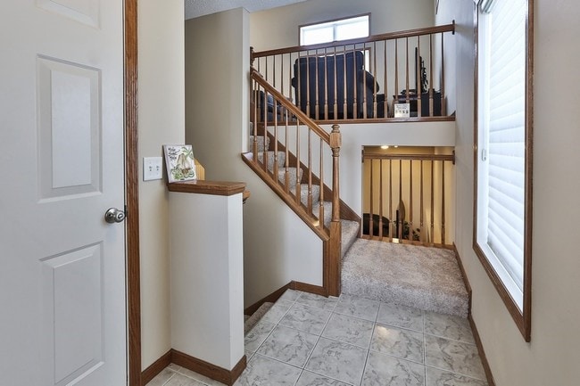 Building Photo - 472 Wilderness Dr