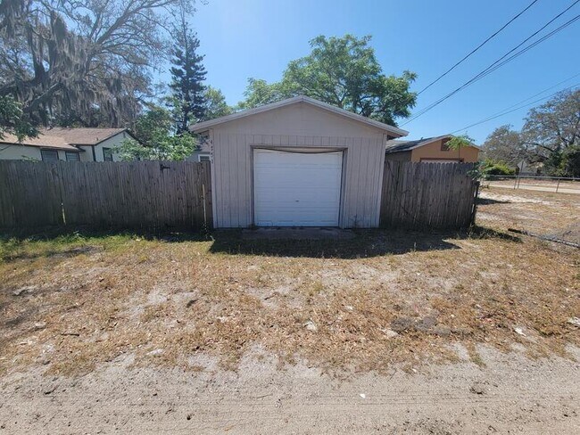 Building Photo - 4751 Fairfield Ave S