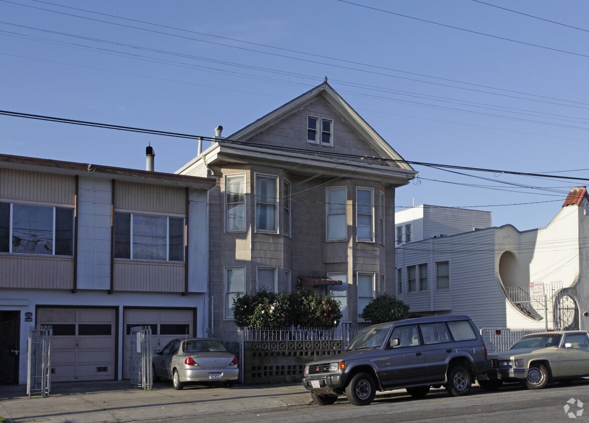 Foto del edificio - 1439 Revere Ave
