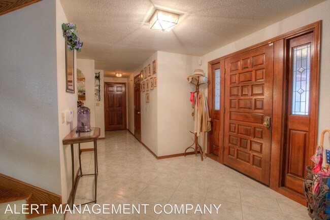 Building Photo - 3 br, 3 bath House - 2047 Spyglass Trl E.