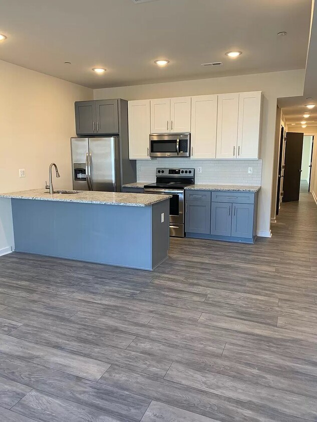 Foto principal - 5112 Arch St