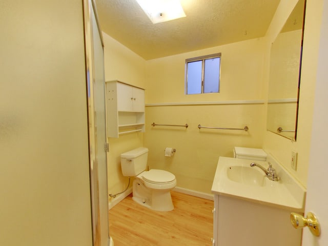 Building Photo - 945 Midpine Way