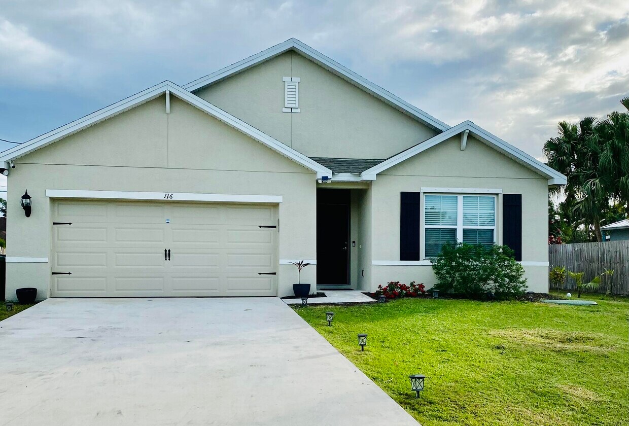 116 SW S Wakefield Cir, Port Saint Lucie, FL 34953 House for Rent in