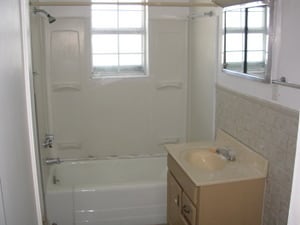 Building Photo - Affordable 2 BR home in Branson, MO., Down...