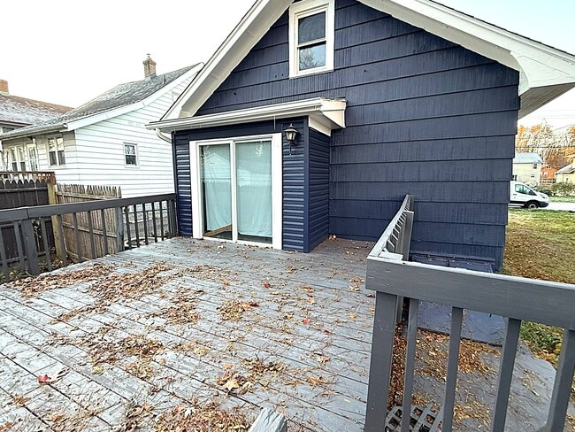 Building Photo - 1307 Nestor Ave