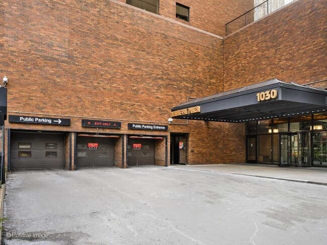 Building Photo - 1030 N State St