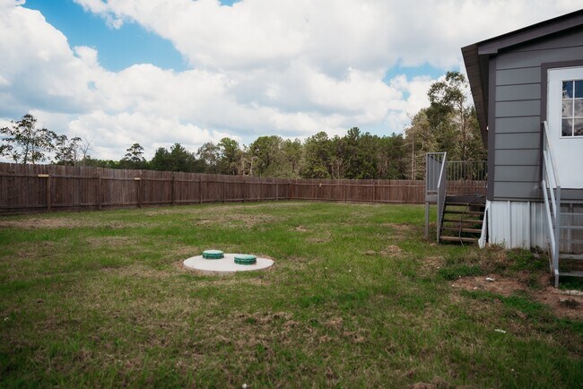 Foto del edificio - 2545 Lee Turner Rd