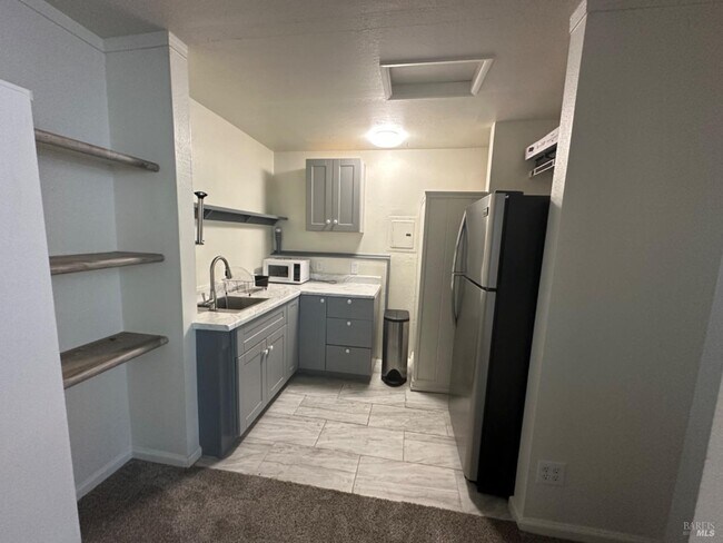 Foto del edificio - 3821 Willow Rd