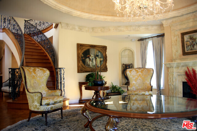 Foto del edificio - 442 S Almont Dr