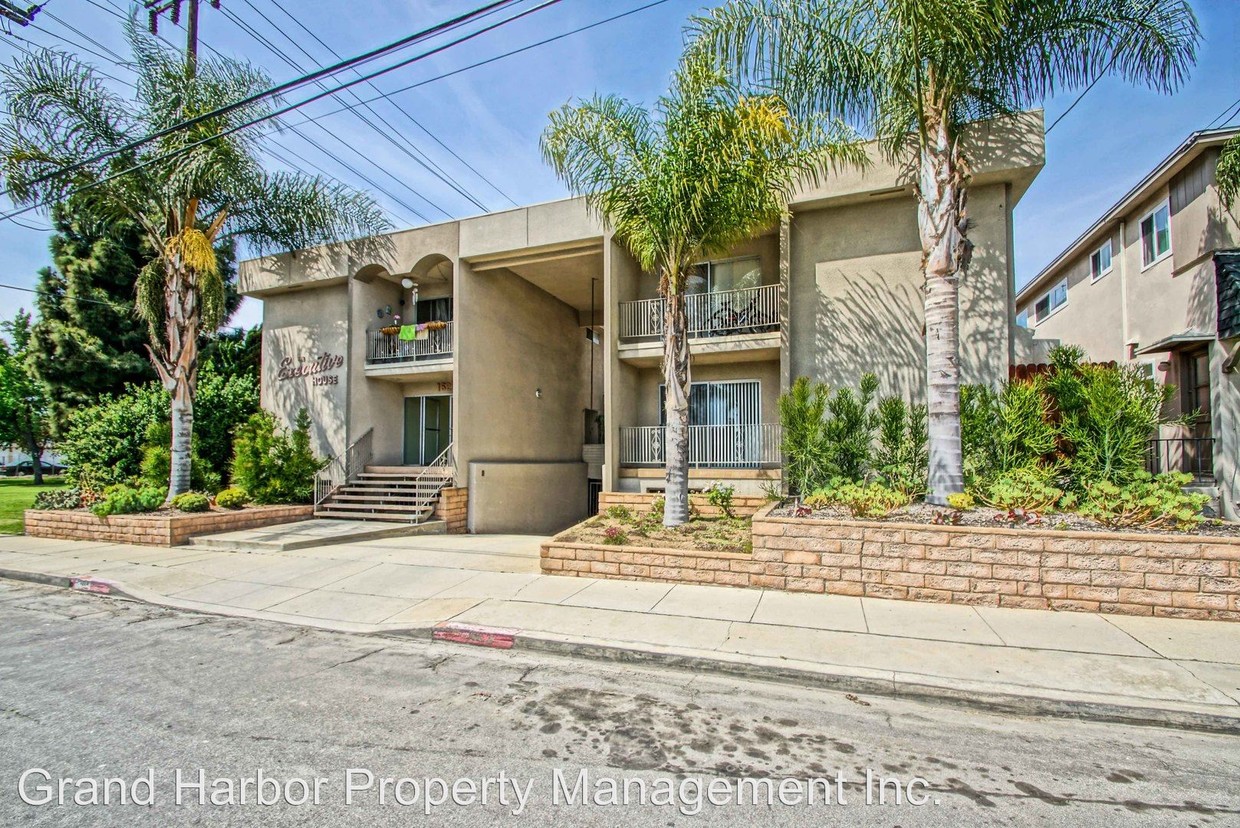 Primary Photo - 1625 E Maple Ave