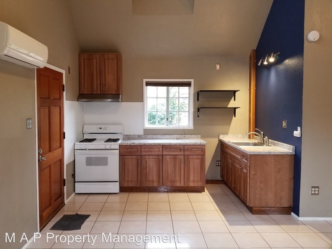 Building Photo - 584 Ferrero Ln