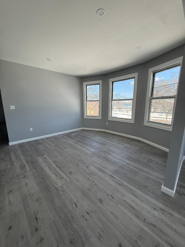 Foto del edificio - 1637 South Ave