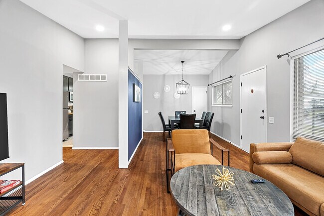 Foto del edificio - 2310 Dove Dr